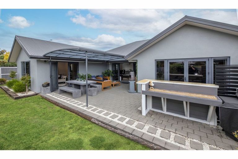 Photo of property in 8 Matawai Close, Rangiora, 7400