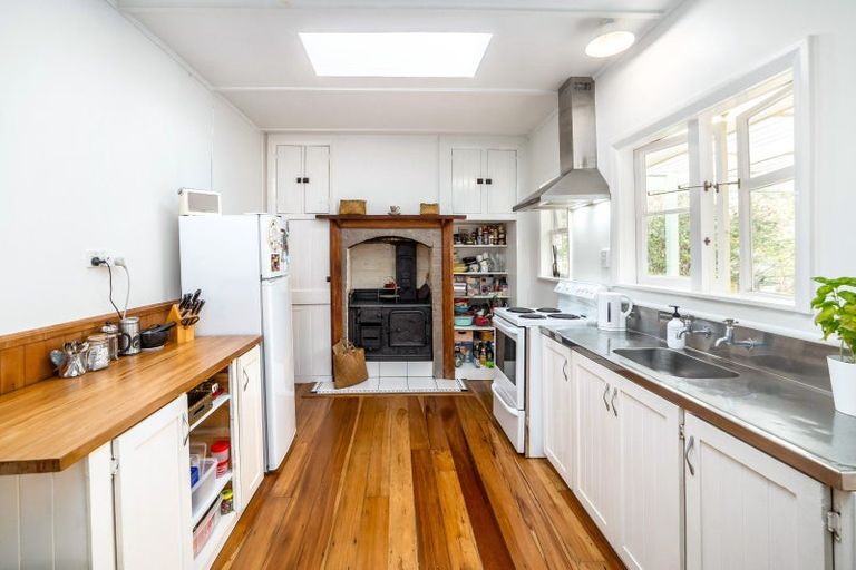 Photo of property in 138 Fitzherbert Street, Featherston, 5710