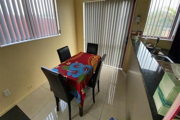 Photo of property in 63 Alabaster Drive, Papatoetoe, Auckland, 2025