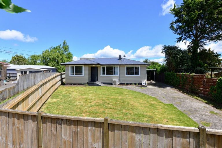 Photo of property in 8 Mabian Crescent, Deanwell, Hamilton, 3206