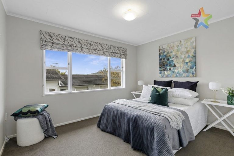 Photo of property in 70 Major Drive, Kelson, Lower Hutt, 5010