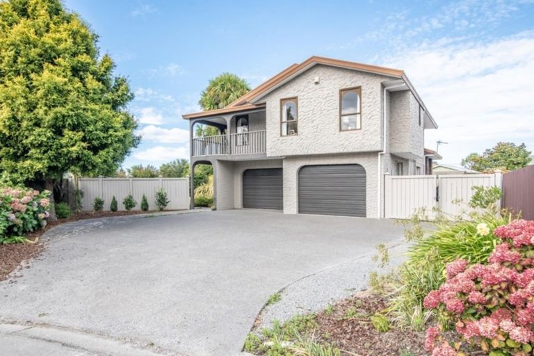 Photo of property in 10 Ruddenklau Lane, Bishopdale, Christchurch, 8053