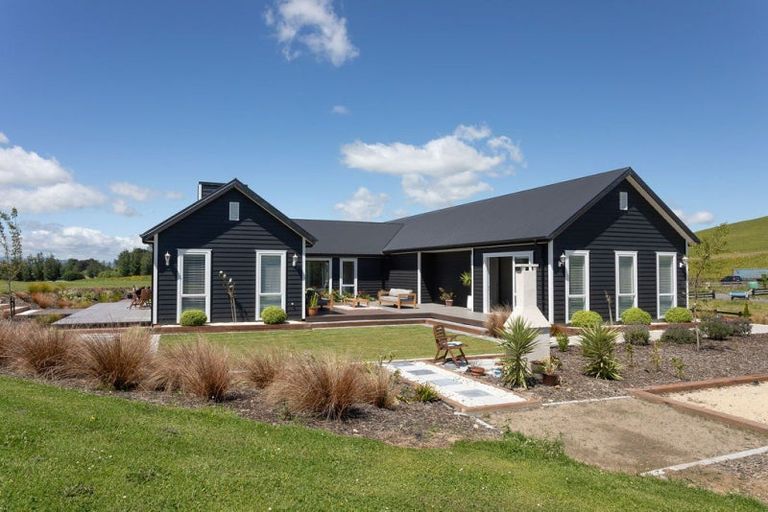Photo of property in 143b Smith Road, Dannevirke, 4978