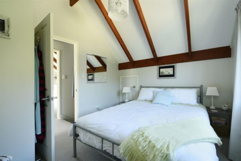 Photo of property in 5 Kaimiko Place, Okiwi Bay, 7193