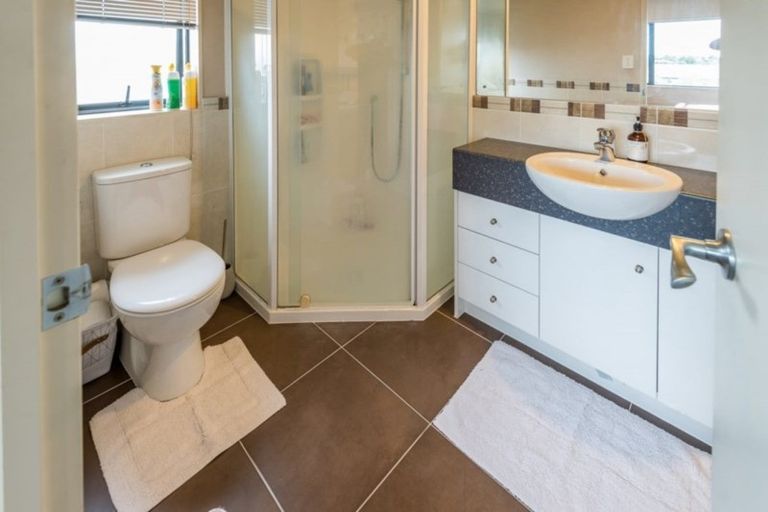 Photo of property in 53 Turnberry Drive, Wattle Downs, Auckland, 2103