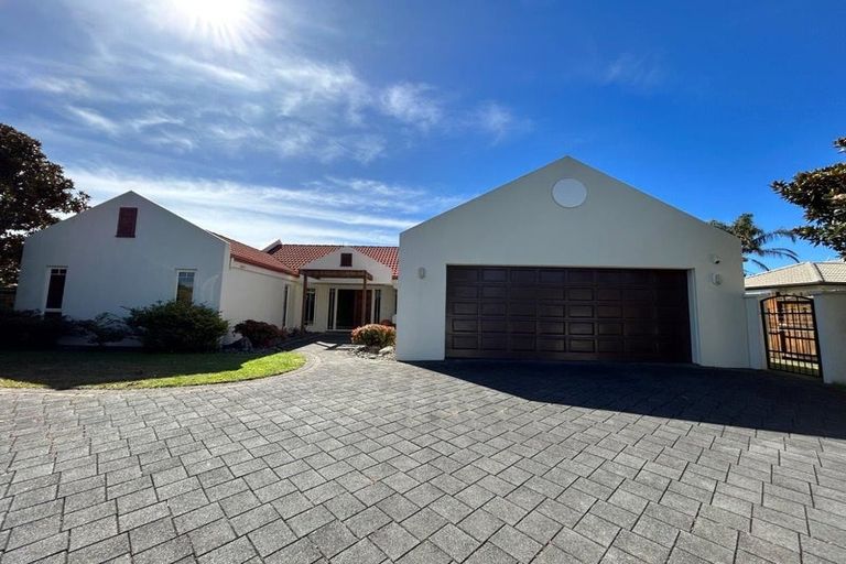 Photo of property in 51 Gravatt Road, Papamoa Beach, Papamoa, 3118