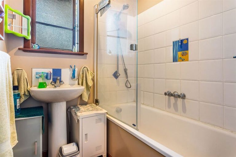 Photo of property in 214 Don Buck Road, Massey, Auckland, 0614