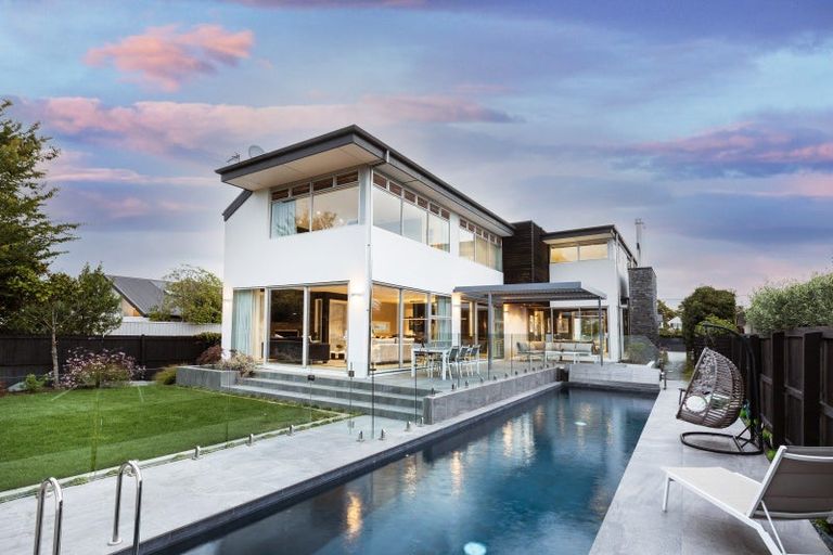 Photo of property in 20 Queens Avenue, Merivale, Christchurch, 8014