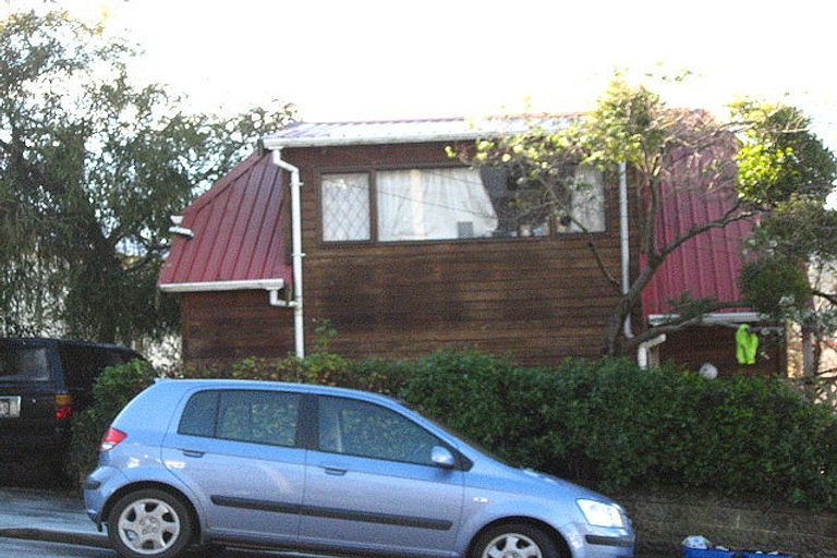 Photo of property in 5 Regent Road, North Dunedin, Dunedin, 9016