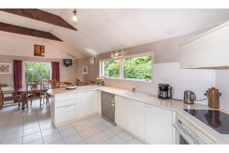 Photo of property in 22 Tuirau Place, Ilam, Christchurch, 8041