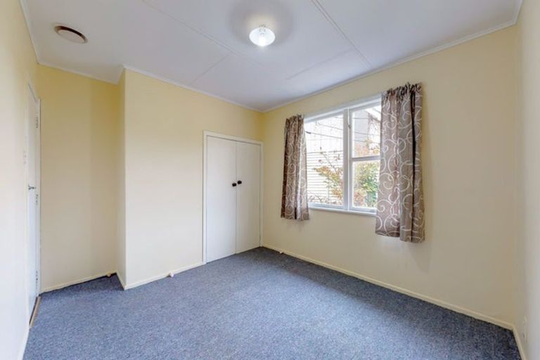 Photo of property in 3 Parenga Street, Wainuiomata, Lower Hutt, 5014