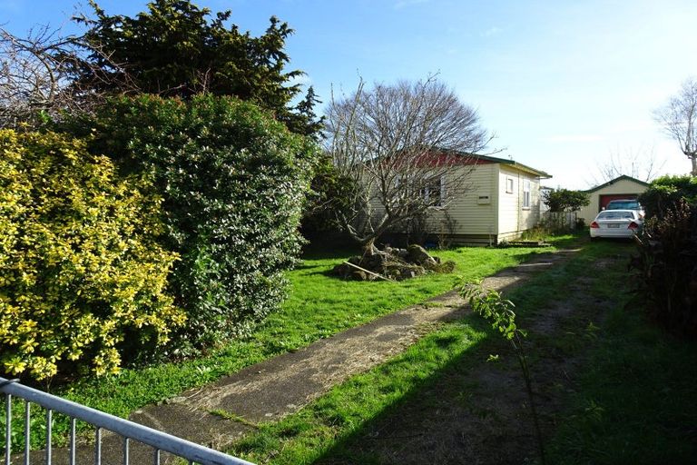 Photo of property in 12 Huxley Street, Pahiatua, 4910