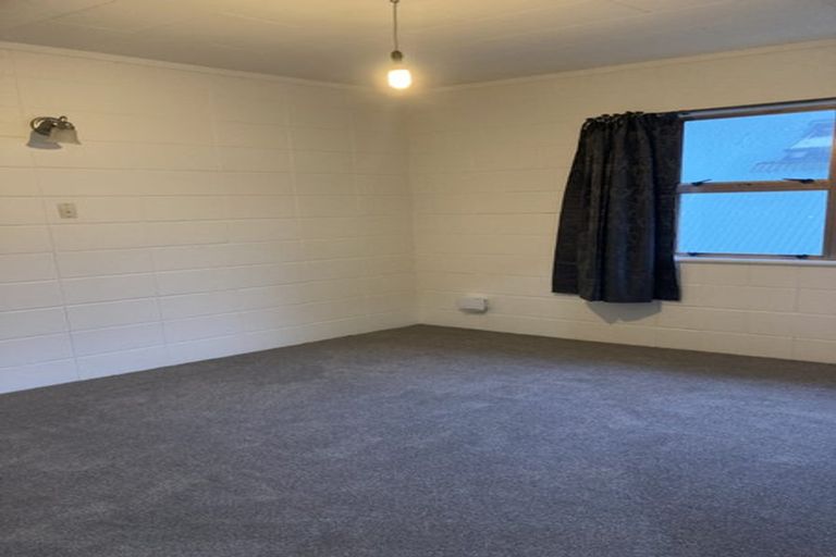 Photo of property in 8 Melrose Crescent, Melrose, Wellington, 6023