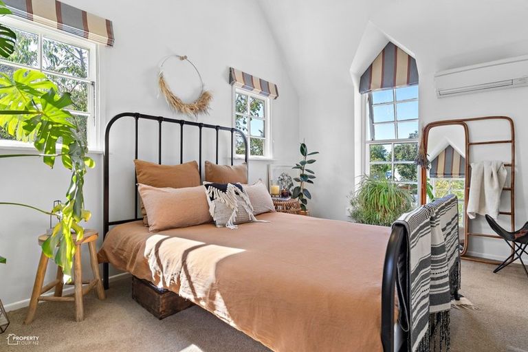 Photo of property in 19 Kempton Street, Greytown, 5712