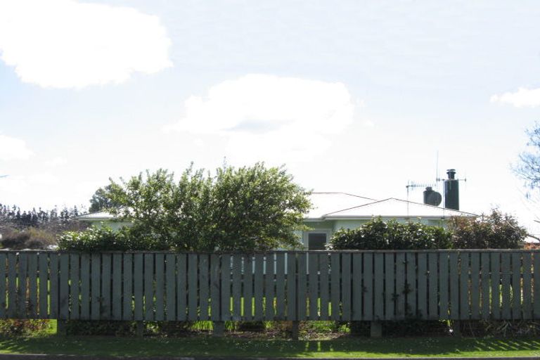 Photo of property in 6 Gorton Street, Bulls, 4818