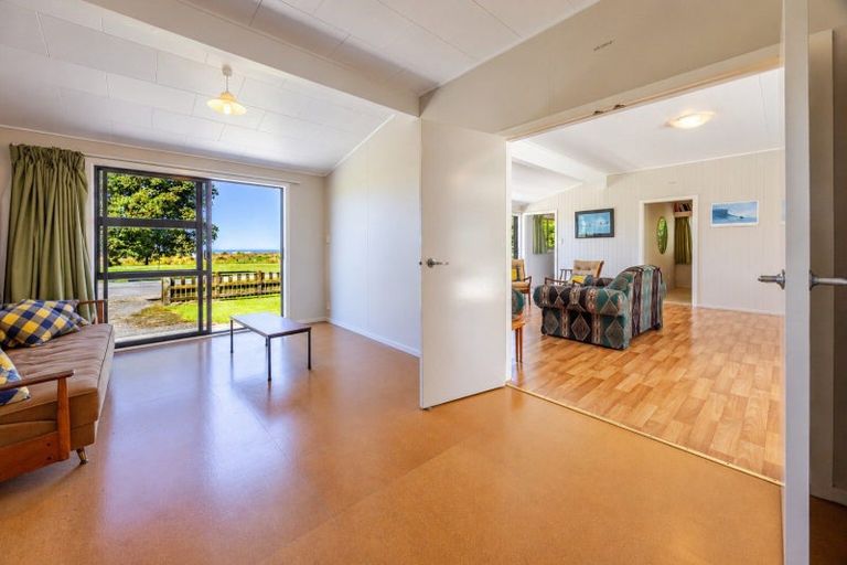 Photo of property in 3 Mchardy Place, Blackhead, Porangahau, 4284