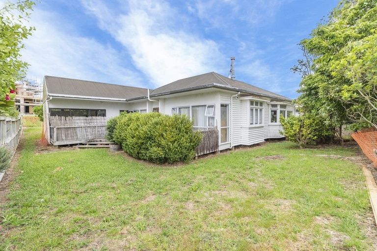 Photo of property in 43 Dawood Place, The Gardens, Auckland, 2105