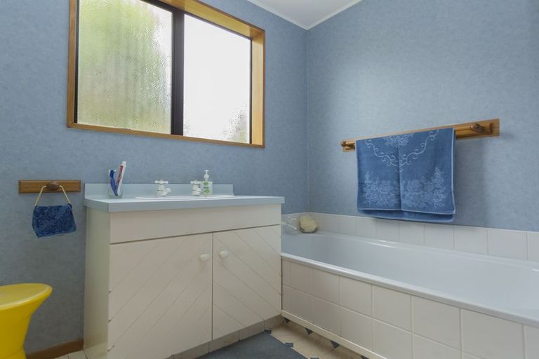 Photo of property in 17 Leven Street, South Hill, Oamaru, 9400