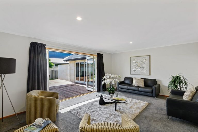 Photo of property in 25 Jozecom Place, Rolleston, 7614