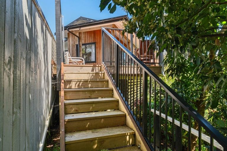 Photo of property in 23a Donnelly Street, Oakura, 4314