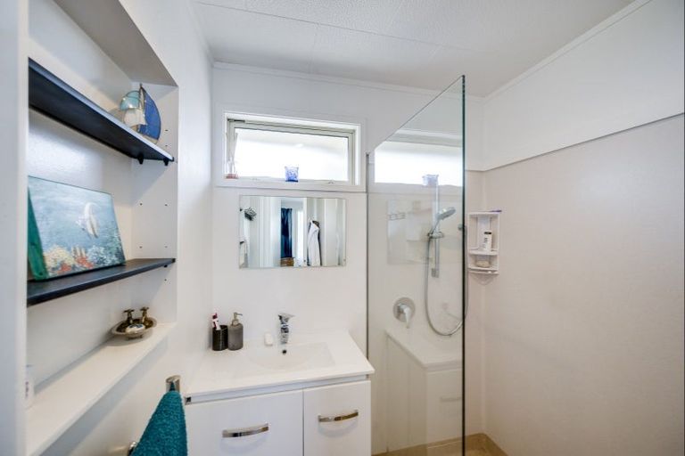 Photo of property in 12 Hetley Crescent, Taradale, Napier, 4112