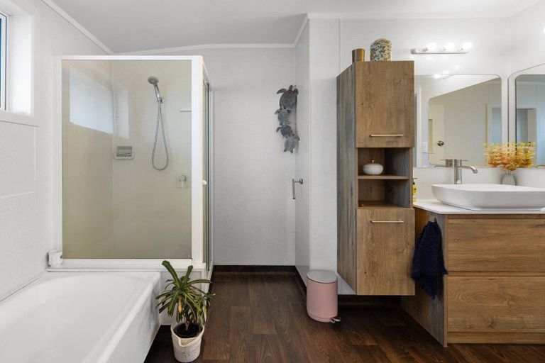 Photo of property in 13 Discombe Road, Tamahere, Hamilton, 3283