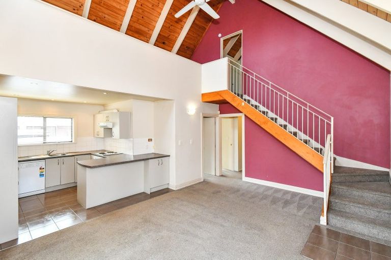 Photo of property in 1/28 Ross Martin Court, Conifer Grove, Takanini, 2112