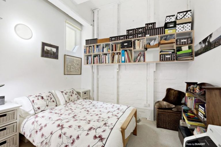 Photo of property in Aulsebrooks Apartments, 2/178 Wakefield Street, Te Aro, Wellington, 6011