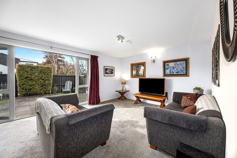 Photo of property in 9/16 Hutcheson Street, Sydenham, Christchurch, 8023