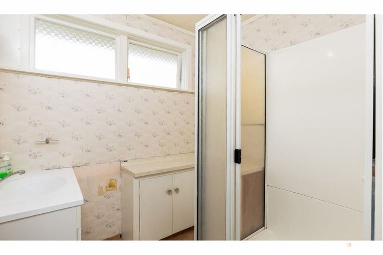 Photo of property in 9 Oxford Street, Waimate, 7924