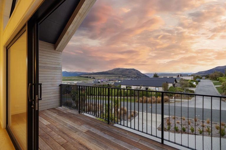 Photo of property in 45b Mcadam Drive, Jacks Point, Queenstown, 9371