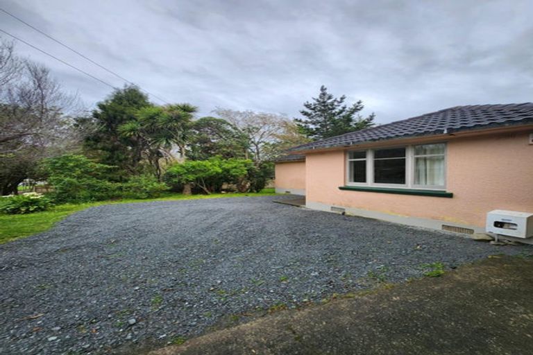 Photo of property in 11 Manuka Street, Stokes Valley, Lower Hutt, 5019