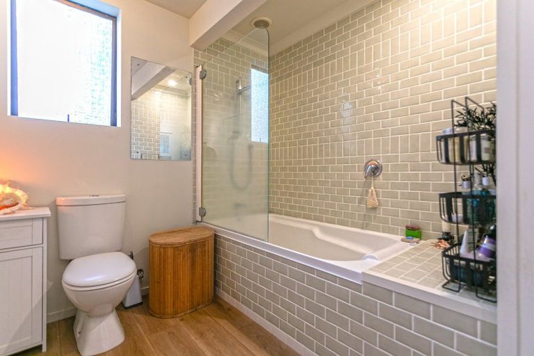 Photo of property in 101a Tobie Place, Whangamata, 3620