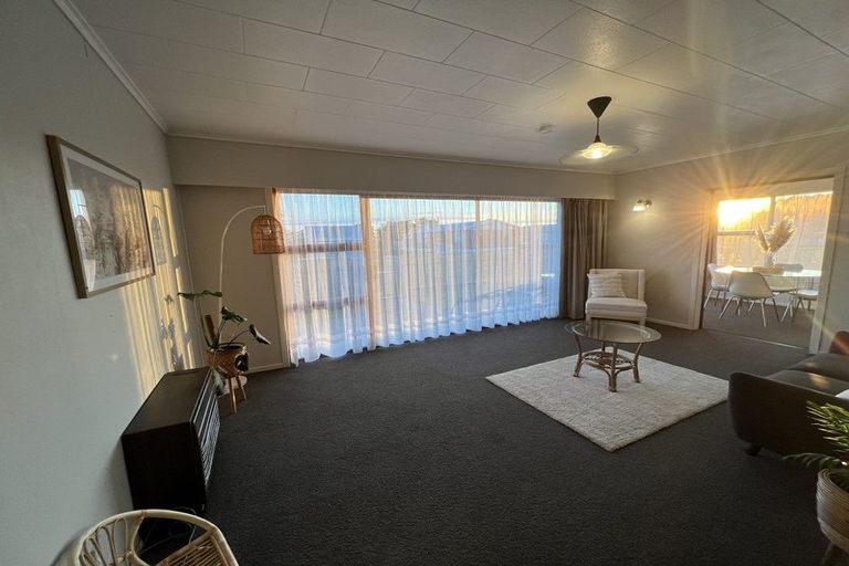 Photo of property in 2 Park Lane, Waitara, 4320