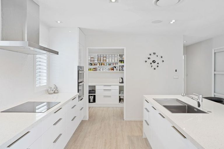 Photo of property in 97d Englefield Road, Northwood, Christchurch, 8051