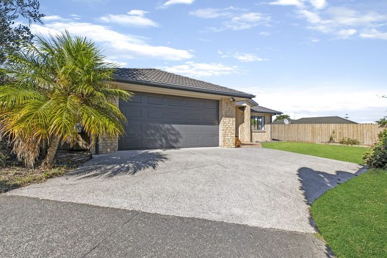 Photo of property in 18 Peninsula Road, Mangere, Auckland, 2022