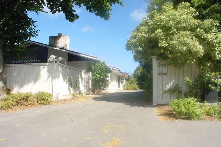 Photo of property in 2/94 Glandovey Road, Fendalton, Christchurch, 8052