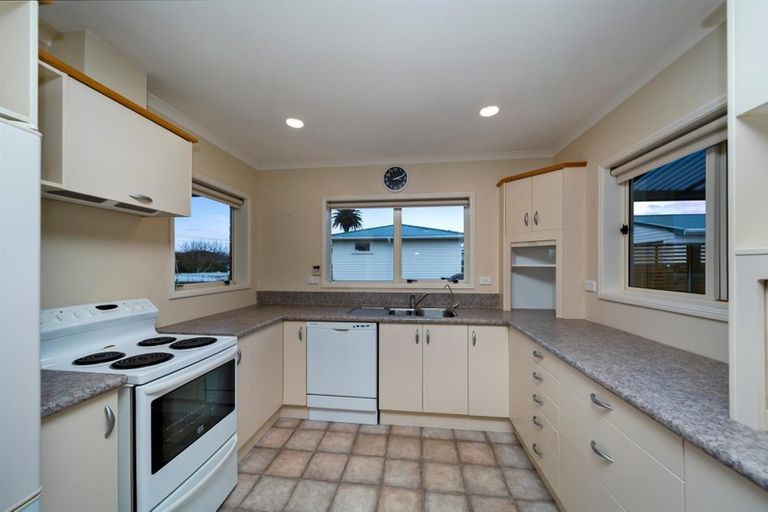 Photo of property in 140 Waihi Road, Hawera, 4610