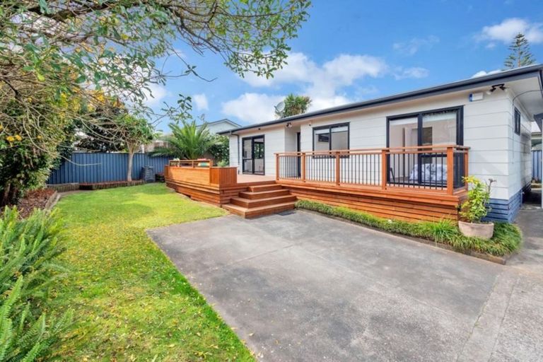Photo of property in 2/54 Youngs Road, Papakura, 2110