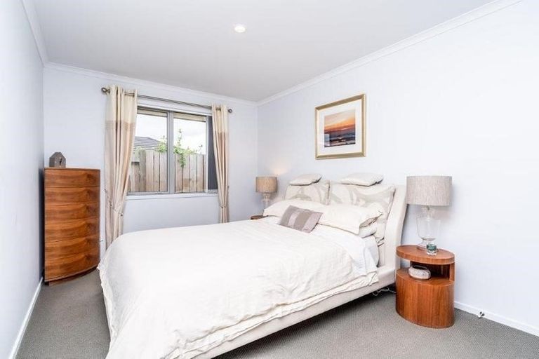 Photo of property in 45 Kowi Lakes Drive, One Tree Point, 0118