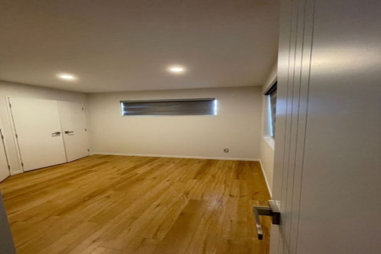 Photo of property in 116 Keri Vista Rise, Papakura, 2110