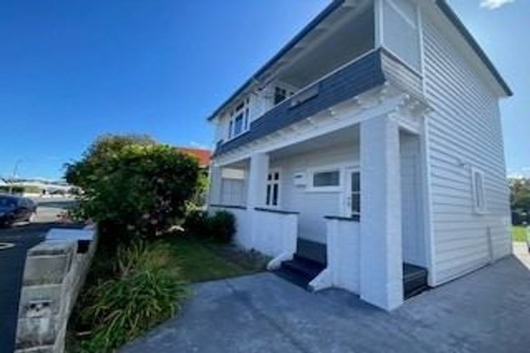 Photo of property in 164 Wellesley Road, Napier South, Napier, 4110