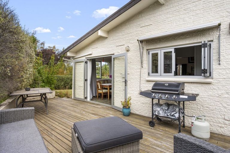 Photo of property in 1 Lovat Street, Havelock North, 4130