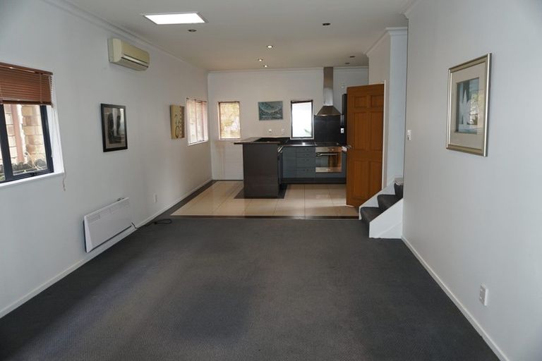 Photo of property in 404a East Tamaki Road, East Tamaki, Auckland, 2013