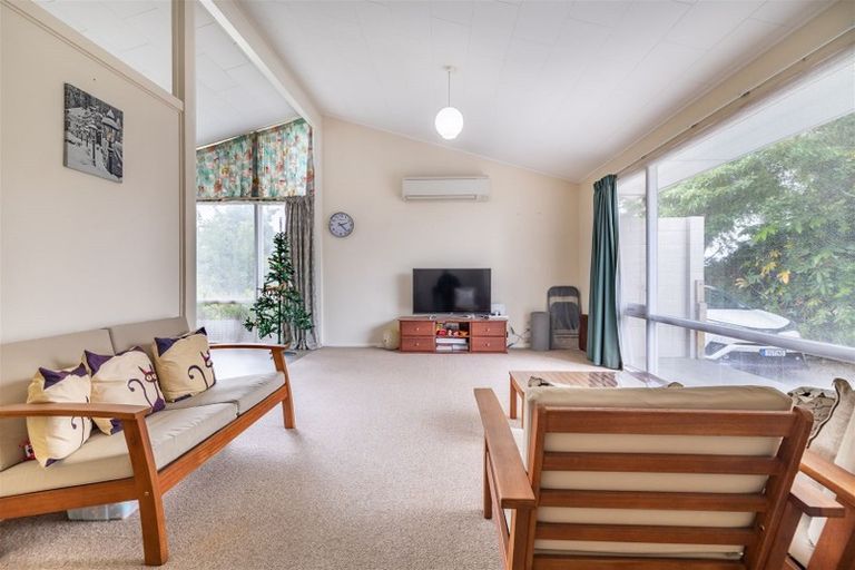 Photo of property in 80 Russley Road, Russley, Christchurch, 8042
