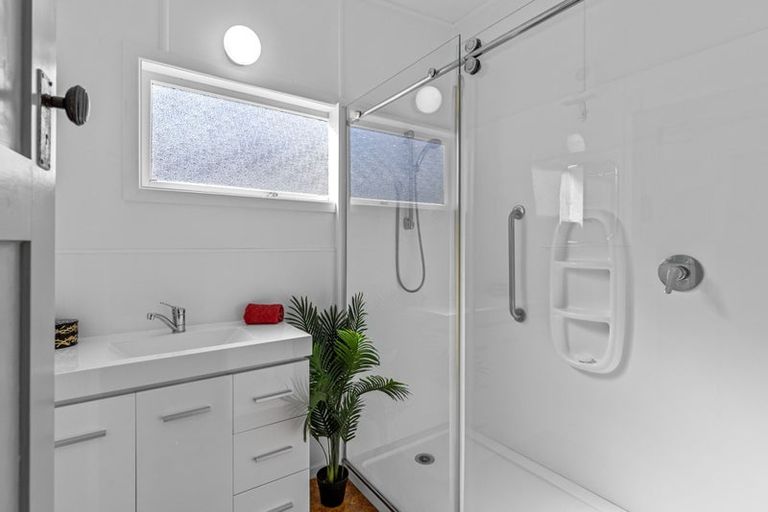 Photo of property in 2 Longfellow Street, Te Aroha, 3320