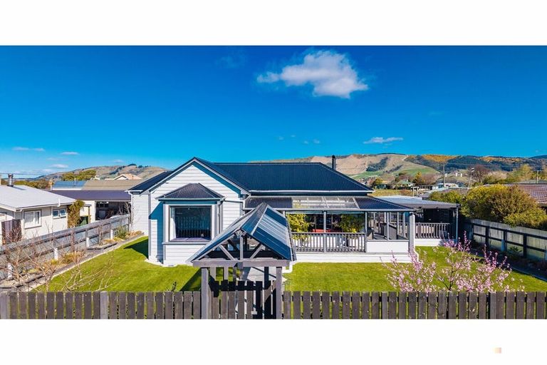 Photo of property in 41 Parsonage Road, Waimate, 7924