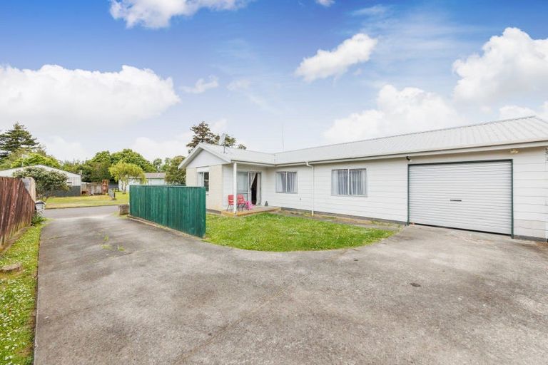 Photo of property in 28a Chatsworth Place, Highbury, Palmerston North, 4412