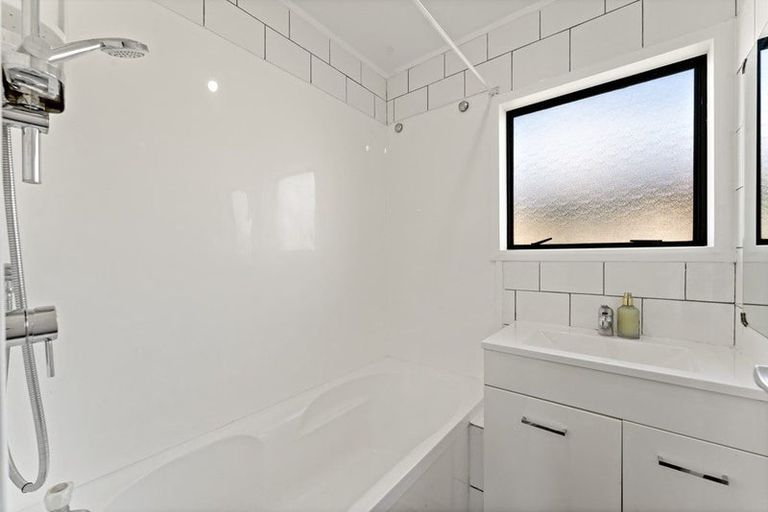 Photo of property in 16a Short Street, Papakura, 2110