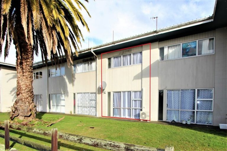 Photo of property in 8/10 Deere Avenue, Fenton Park, Rotorua, 3010